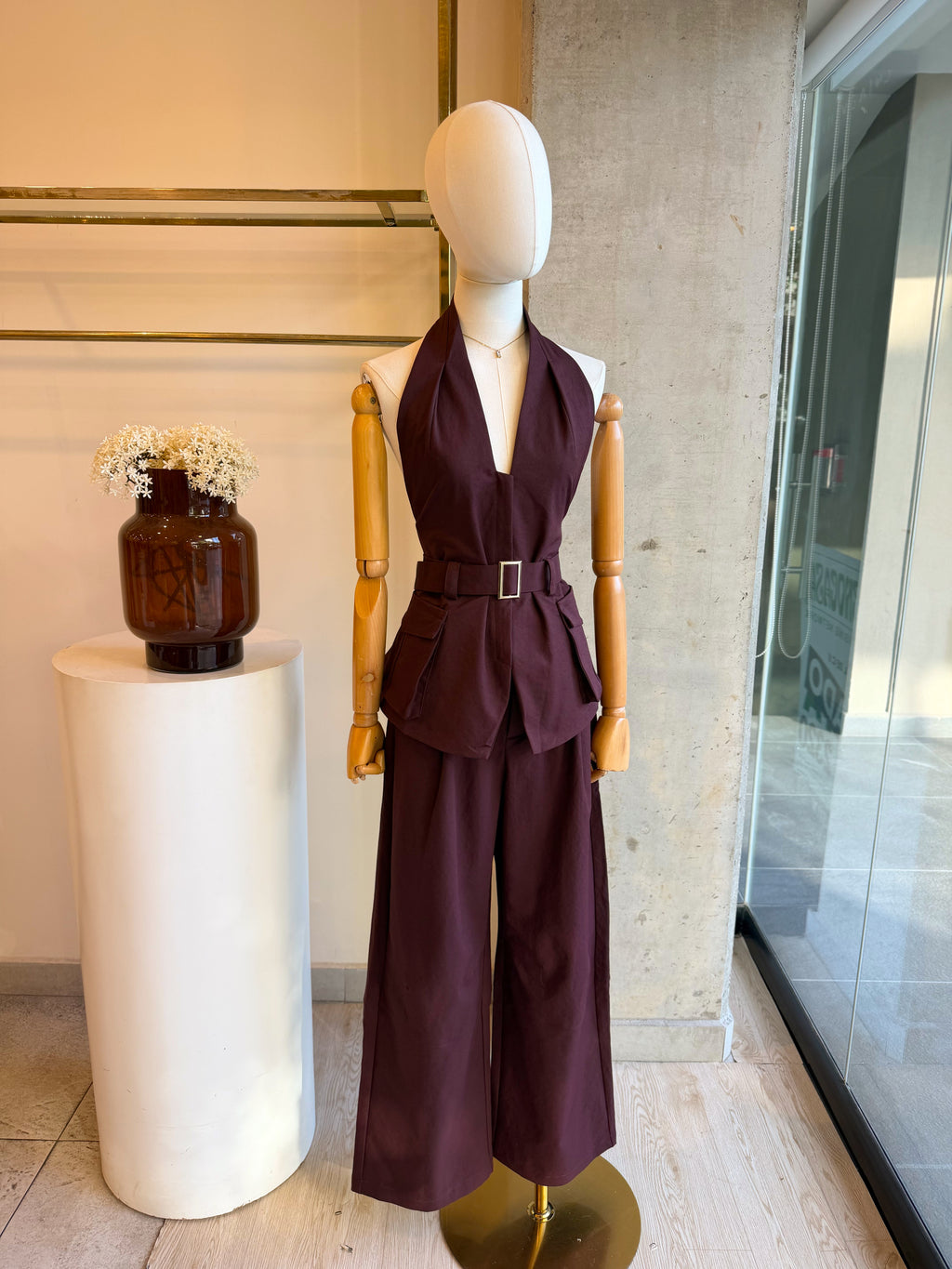 Set Chaleco Halter y Pantalón Wide Leg Vino