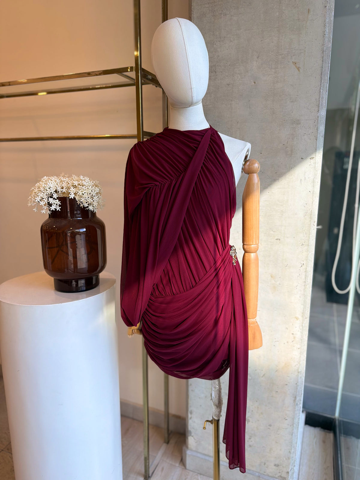 Vestido Mini Drapeado Burgundy Asimétrico